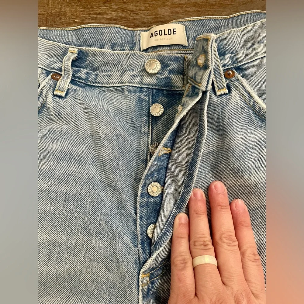 Agolde Shorts Women's 32 Blue Distressed Daisy Dukes Jorts Jean Denim Boho - Picture 7 of 7